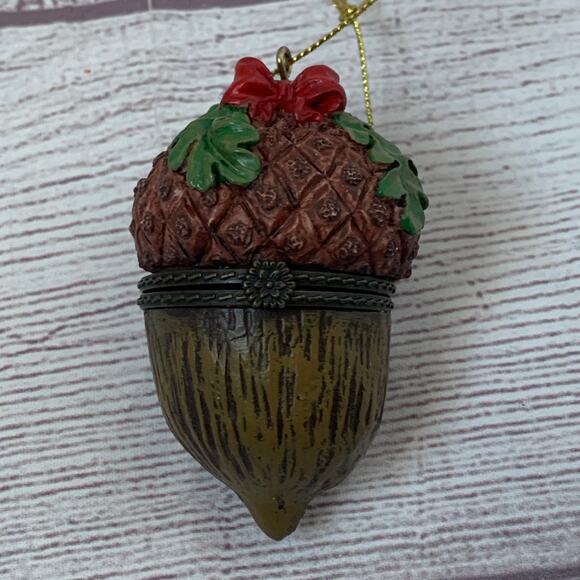 Vintage Acorn Trinket Box Christmas Tree Ornament - Picture 4 of 16
